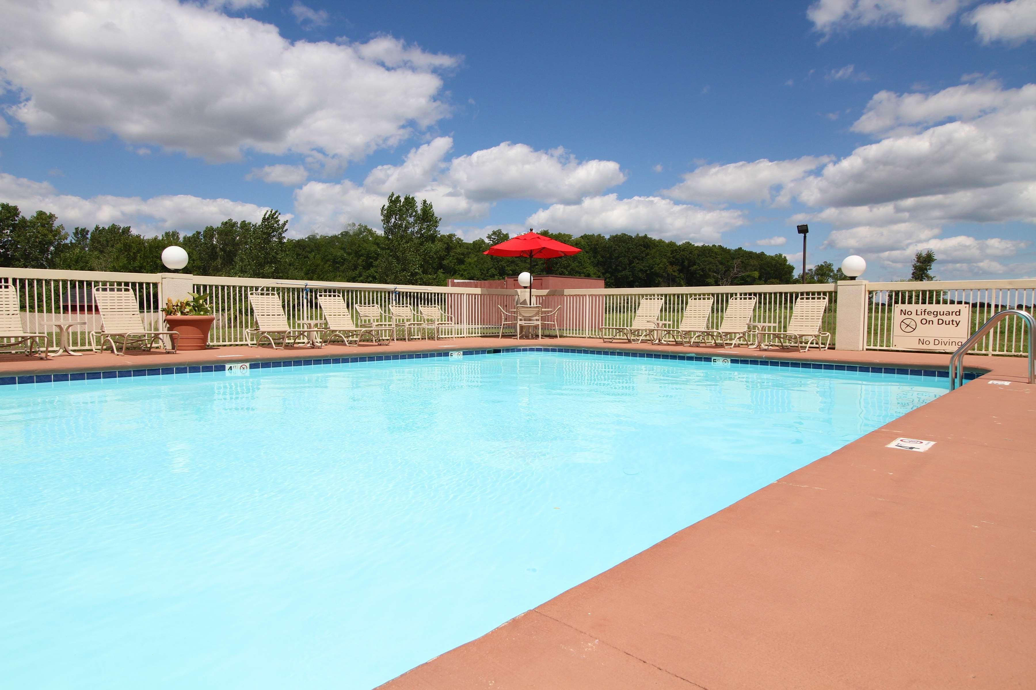 Country Inn & Suites By Radisson, Sandusky South, Oh Milan Exterior foto